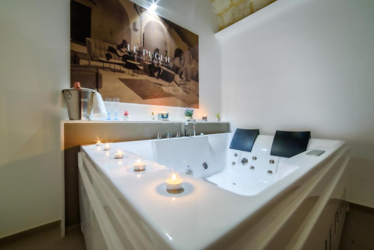 Le Puglie Luxury Apartments Molfetta Exteriör bild