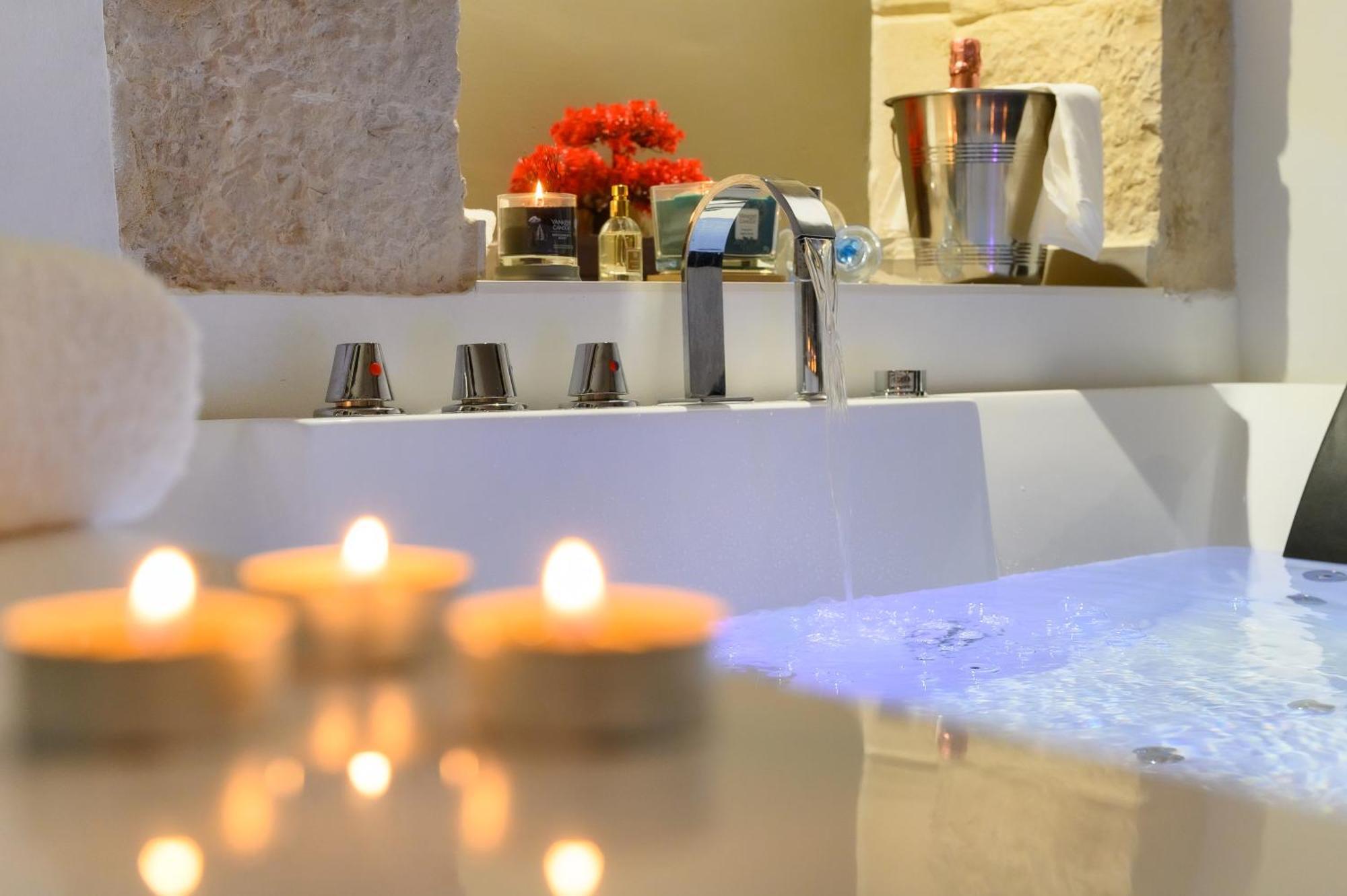 Le Puglie Luxury Apartments Molfetta Exteriör bild