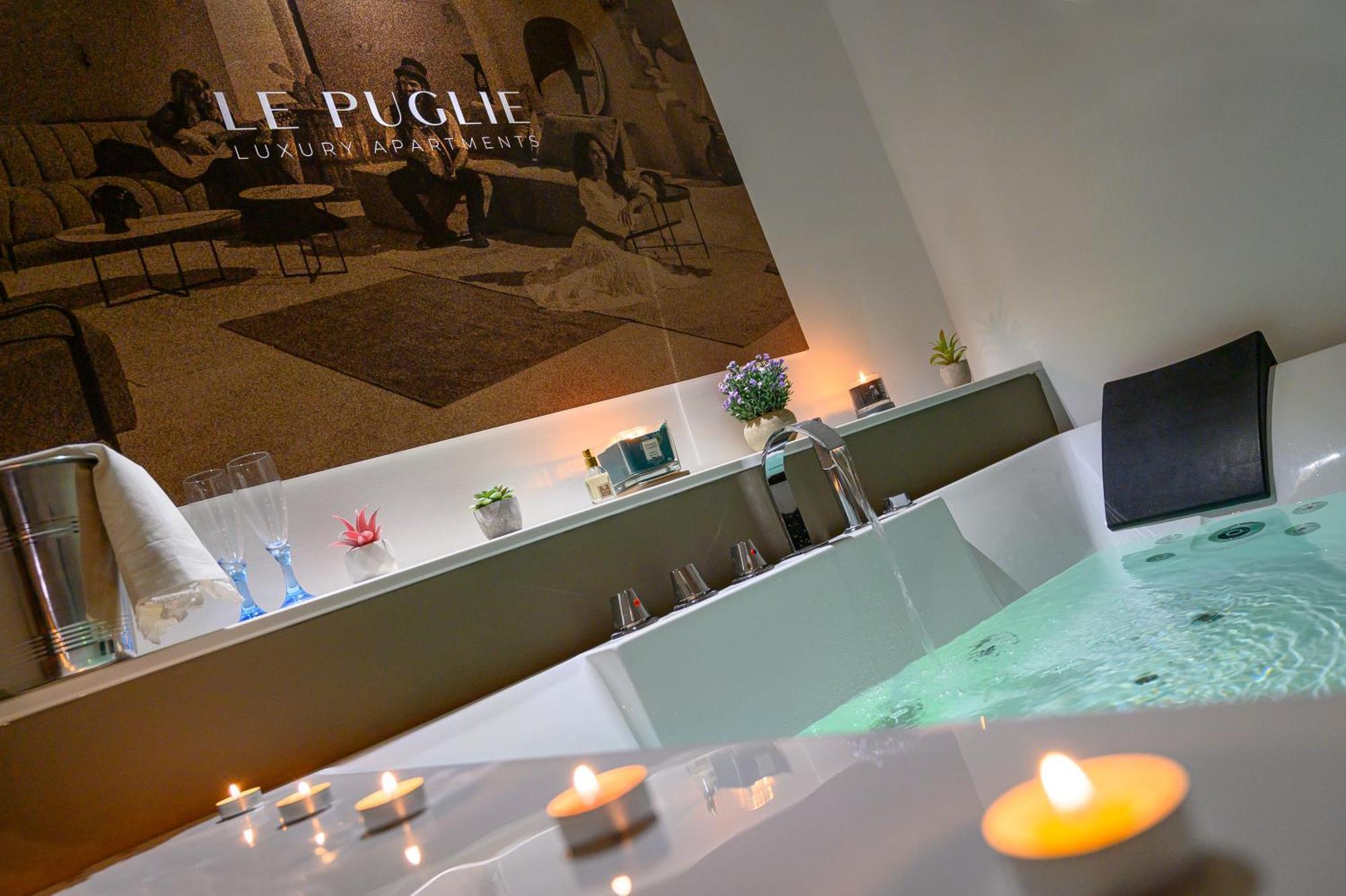 Le Puglie Luxury Apartments Molfetta Exteriör bild